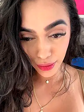 Snapshot of emma_andrew1 chatting on October 5, 10:07 pm emma andrew1 online show from October 5, 10:07 pm