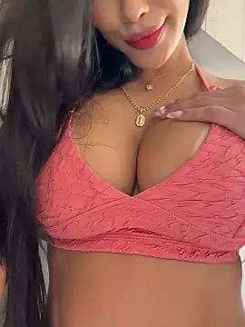 Snapshot of emma_andrew1 chatting on January 19, 1:48 pm emma andrew1 online show from January 19, 1:48 pm