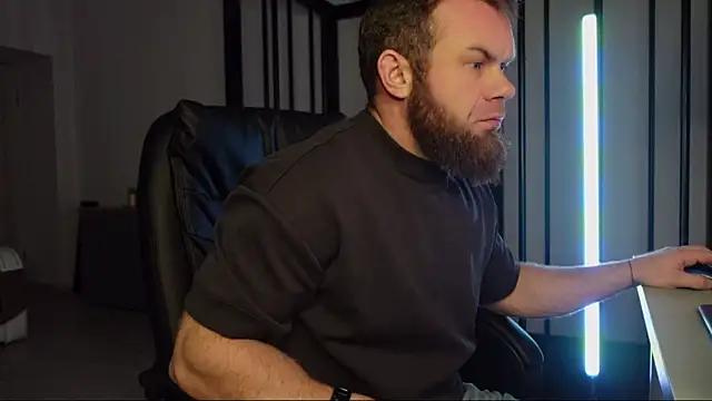 Snapshot of Tommy_Burnz chatting on February 26, 2:48 am Tommy Burnz online show from February 26, 2:48 am