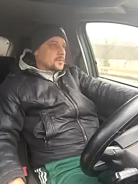 Snapshot of DanielOhCool chatting on January 19, 11:56 am DanielOhCool online show from January 19, 11:56 am