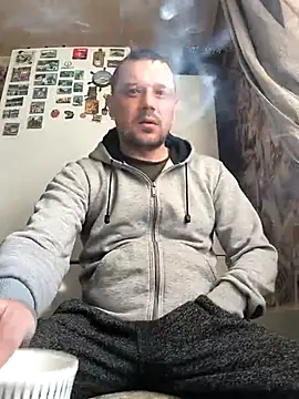 DanielOhCool online show from February 28, 7:26 am