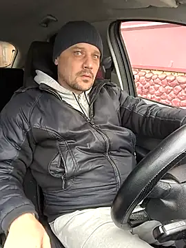 Snapshot of DanielOhCool chatting on February 28, 11:25 am DanielOhCool online show from February 28, 11:25 am