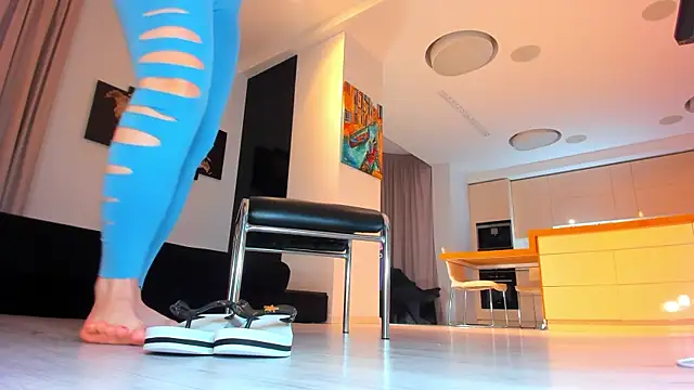 Girl Squirts online show from April 11, 3:11 am