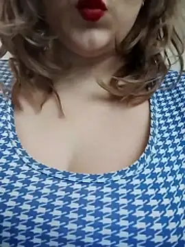 Snapshot of SWEETLUNA077 chatting on January 7, 8:39 am SWEETLUNA077 online show from January 7, 8:39 am