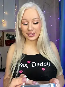 LaraHollywood online show from January 13, 7:46 am