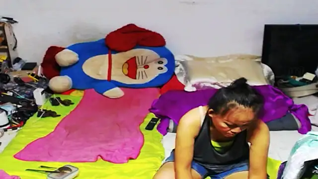 1CuteAndSexy69 online show from February 2, 11:30 am