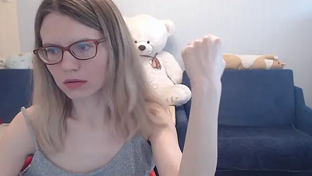 night is dark online show from March 26, 3:28 pm