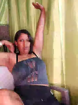 Lilybanx online show from December 6, 6:50 pm