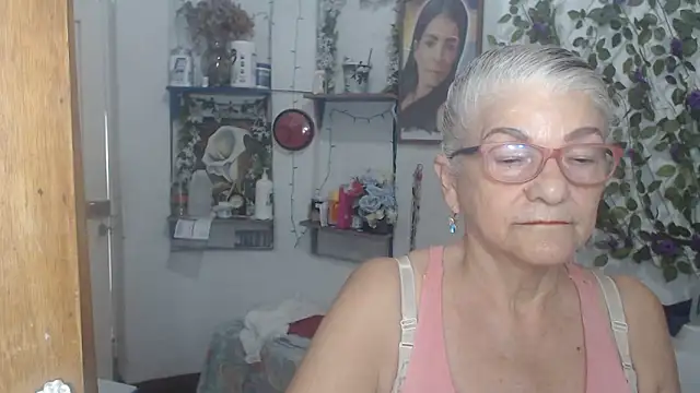 FunnyGrandma online show from May 22, 4:56 pm