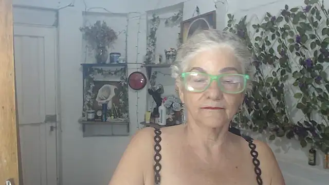 FunnyGrandma online show from July 11, 11:39 pm