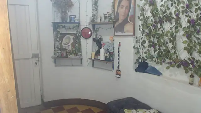 FunnyGrandma online show from July 16, 12:38 am