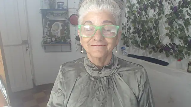 FunnyGrandma online show from July 24, 1:25 am