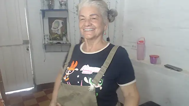FunnyGrandma online show from August 9, 6:13 pm