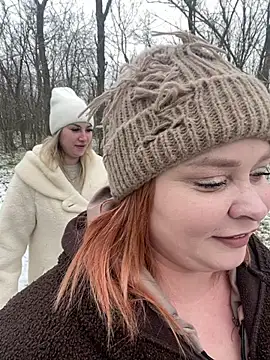 Model9798 online show from February 11, 8:52 am