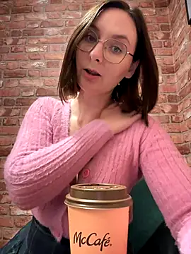 The Snowwhitee online show from October 3, 7:11 pm