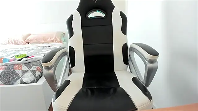 CallMeAngelica online show from October 1, 9:04 am