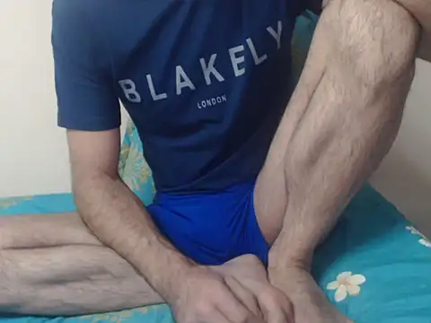 yvesstorm1 online show from November 18, 6:12 pm