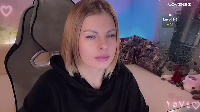 Snapshot of Your_Sweet_Lilu chatting on December 5, 5:06 pm Your Sweet Lilu online show from December 5, 5:06 pm