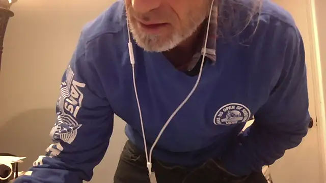 Snapshot of readyforfunxxx chatting on December 8, 9:02 am readyforfunxxx online show from December 8, 9:02 am