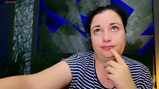 AleshaArabian online show from January 24, 6:25 pm