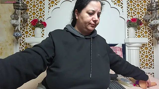 AleshaArabian online show from March 5, 3:40 am