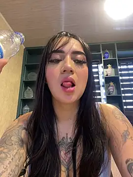 EmmyEvans1 online show from January 31, 7:11 pm