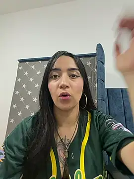 EmmyEvans1 online show from March 11, 7:42 pm