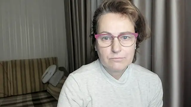 lauraoven online show from January 14, 5:01 pm