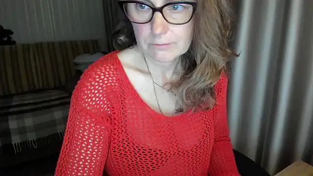 lauraoven online show from April 27, 5:55 pm