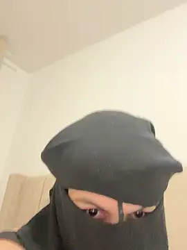 Marocainegroscul online show from March 1, 7:38 pm