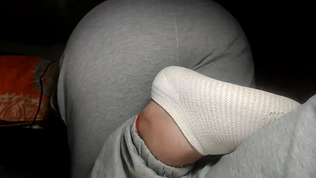 prettyangelsquirt online show from January 15, 4:39 am