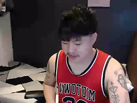 ASIANken911 online show from November 19, 2:28 pm