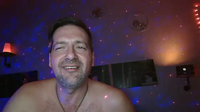 Snapshot of matrikes1 chatting on December 14, 9:45 pm matrikes1 online show from December 14, 9:45 pm