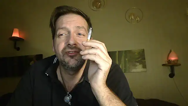 Snapshot of matrikes1 chatting on December 28, 11:59 pm matrikes1 online show from December 28, 11:59 pm