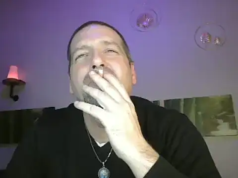 Snapshot of matrikes1 chatting on February 10, 8:21 pm matrikes1 online show from February 10, 8:21 pm