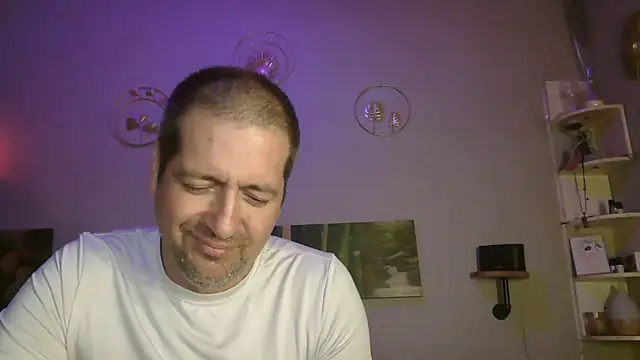 Snapshot of matrikes1 chatting on February 22, 10:31 pm matrikes1 online show from February 22, 10:31 pm