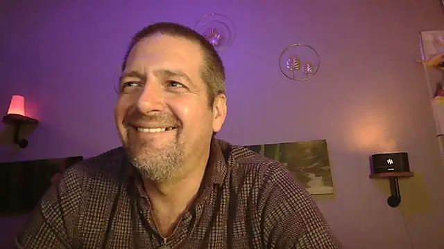 Snapshot of matrikes1 chatting on February 24, 6:47 pm matrikes1 online show from February 24, 6:47 pm