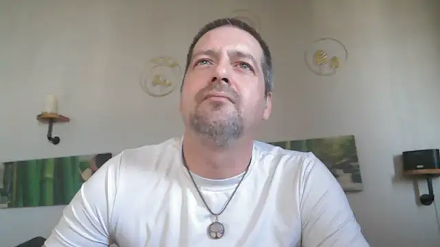 Snapshot of matrikes1 chatting on March 2, 11:29 am matrikes1 online show from March 2, 11:29 am