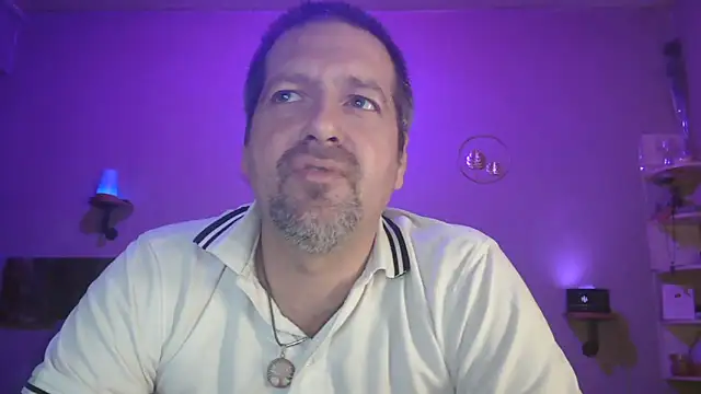 Snapshot of matrikes1 chatting on March 13, 7:17 pm matrikes1 online show from March 13, 7:17 pm