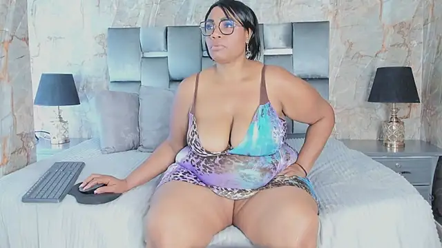 Snapshot of AranzaLatinBlacks chatting on March 12, 10:07 pm AranzaLatinBlacks online show from March 12, 10:07 pm