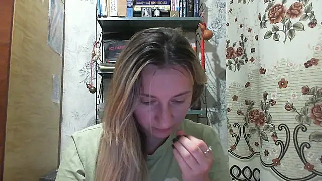 SusanCurt online show from September 9, 6:51 pm