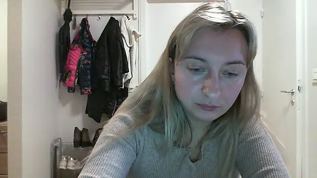 SusanCurt online show from October 13, 8:36 am