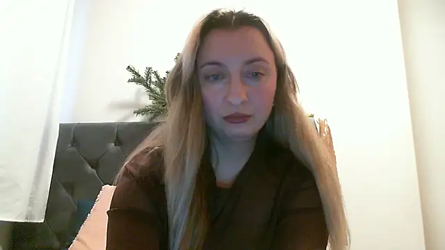 SusanCurt online show from January 15, 3:27 pm