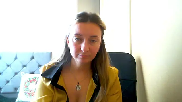 SusanCurt online show from February 8, 10:07 am