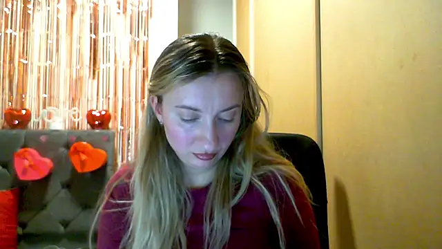 SusanCurt online show from February 16, 5:31 pm