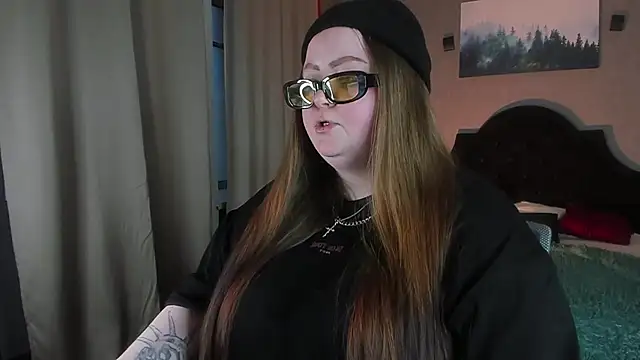 Snapshot of EMMA__CONNOR chatting on January 23, 7:11 am EMMA CONNOR online show from January 23, 7:11 am