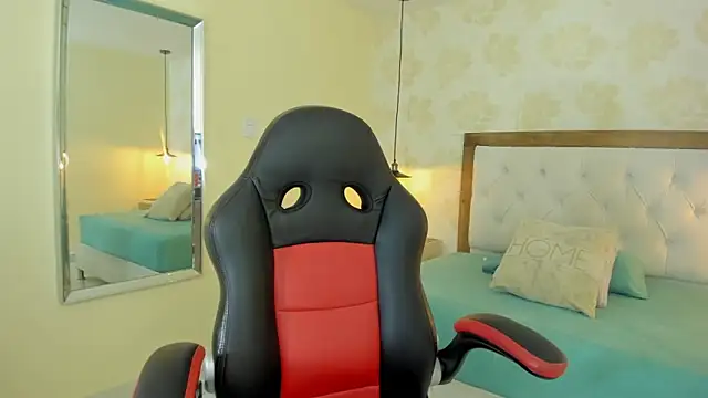 Snapshot of clarisKlein chatting on March 9, 4:05 am clarisKlein online show from March 9, 4:05 am