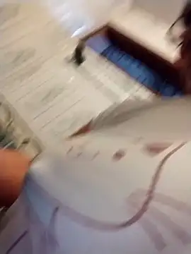 LaGochis07 online show from March 25, 12:22 pm