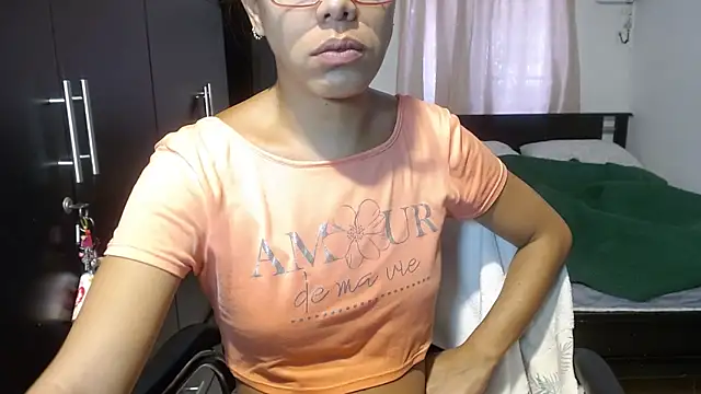 sensual nataliee online show from January 14, 7:21 pm