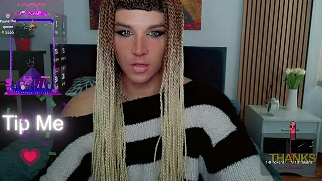 Snapshot of HelenSpellman chatting on June 20, 4:59 am HelenSpellman online show from June 20, 4:59 am